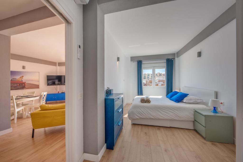 Malaga City Apartment Esterno foto